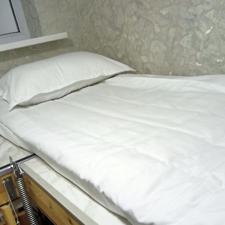 Appartement Двухуровневый Практичный Лофт à Almaty Extérieur photo